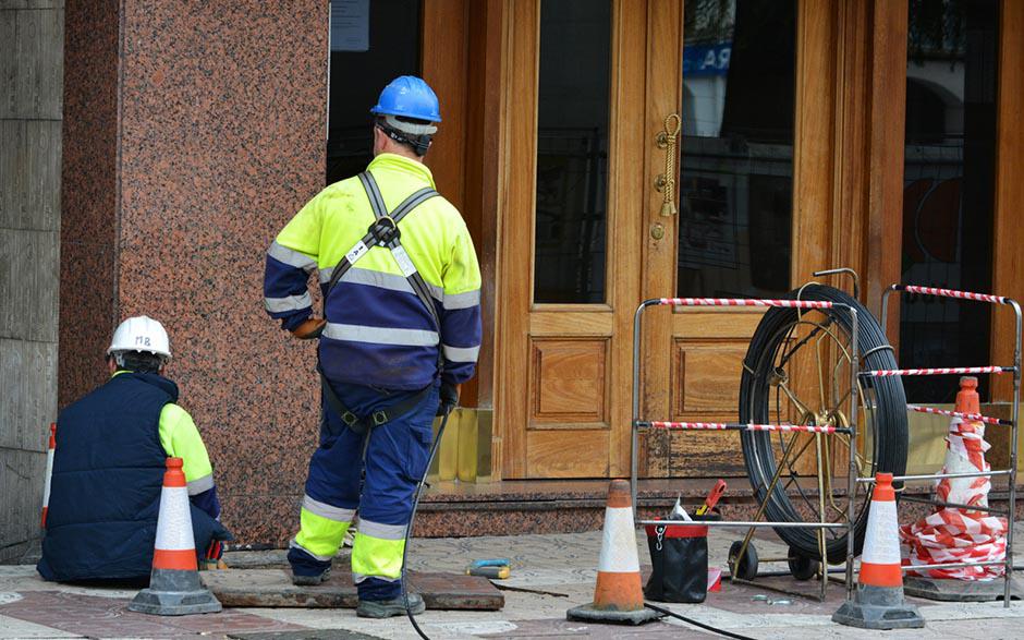 comment déboucher une canalisation de wc Achères